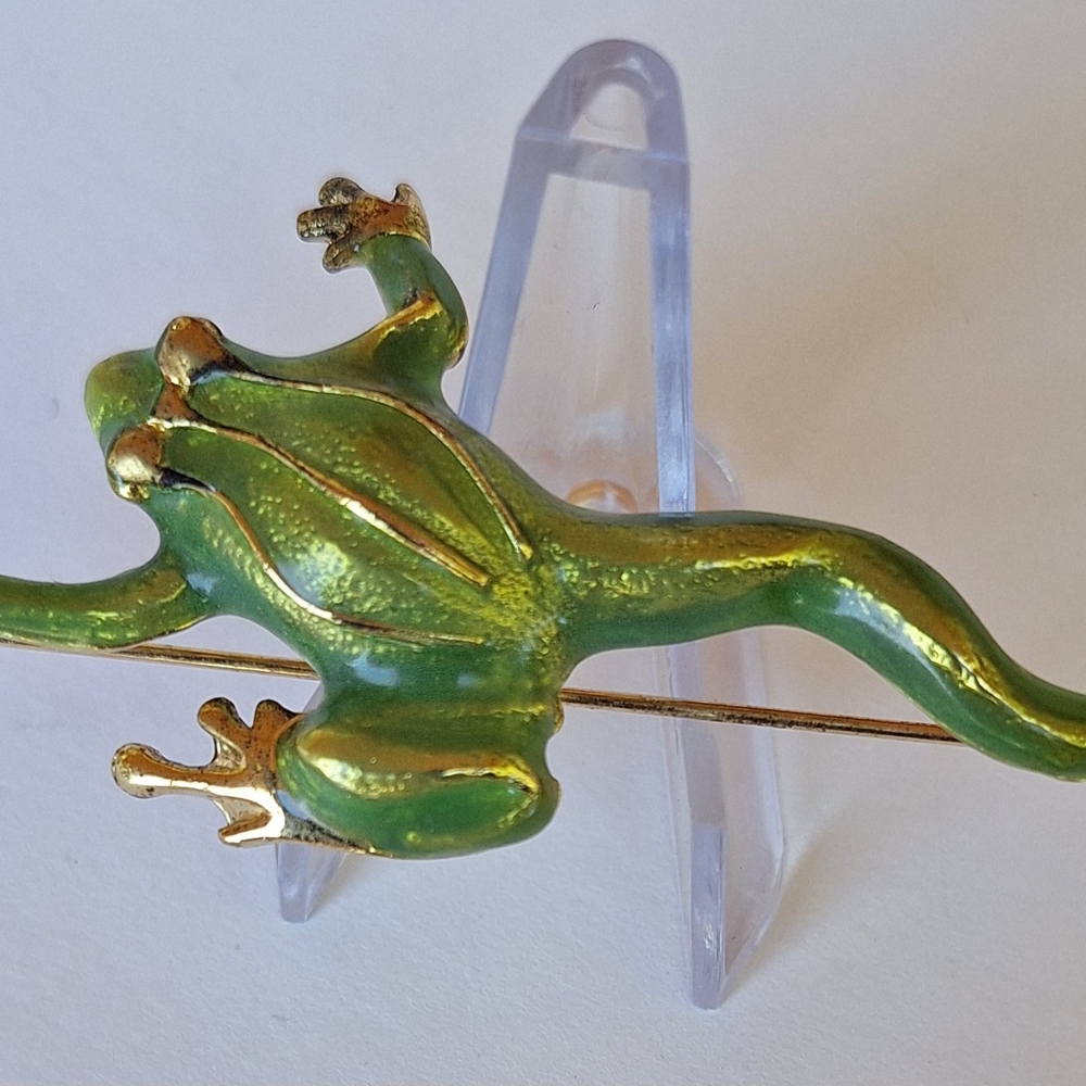 Green and Gold Frog Reptile Ornament